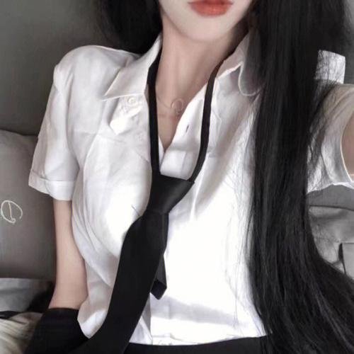 玉女怀春 海报